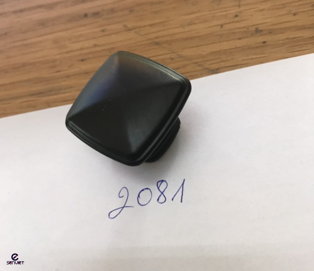 Núm tủ 2081