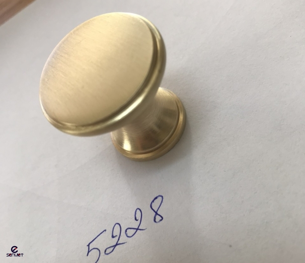 Núm tủ 5228