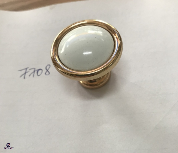  Núm tủ 7708 trắng