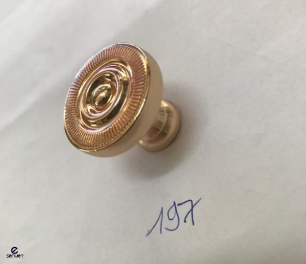 NÚM TỦ VÀNG SÁNG 197