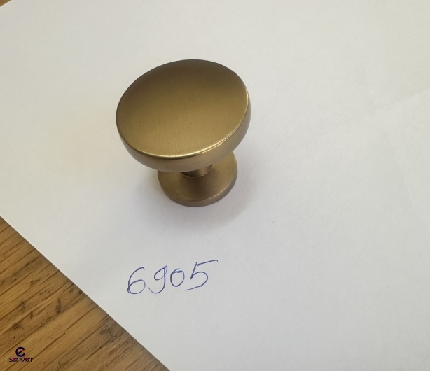Núm tủ 6905