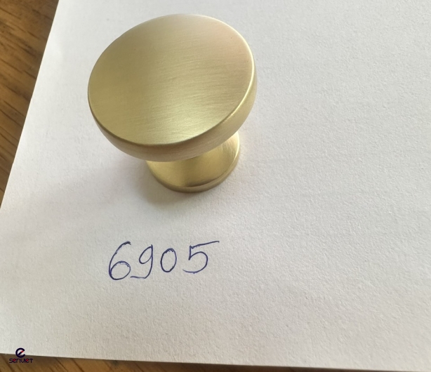 Núm tủ 6950